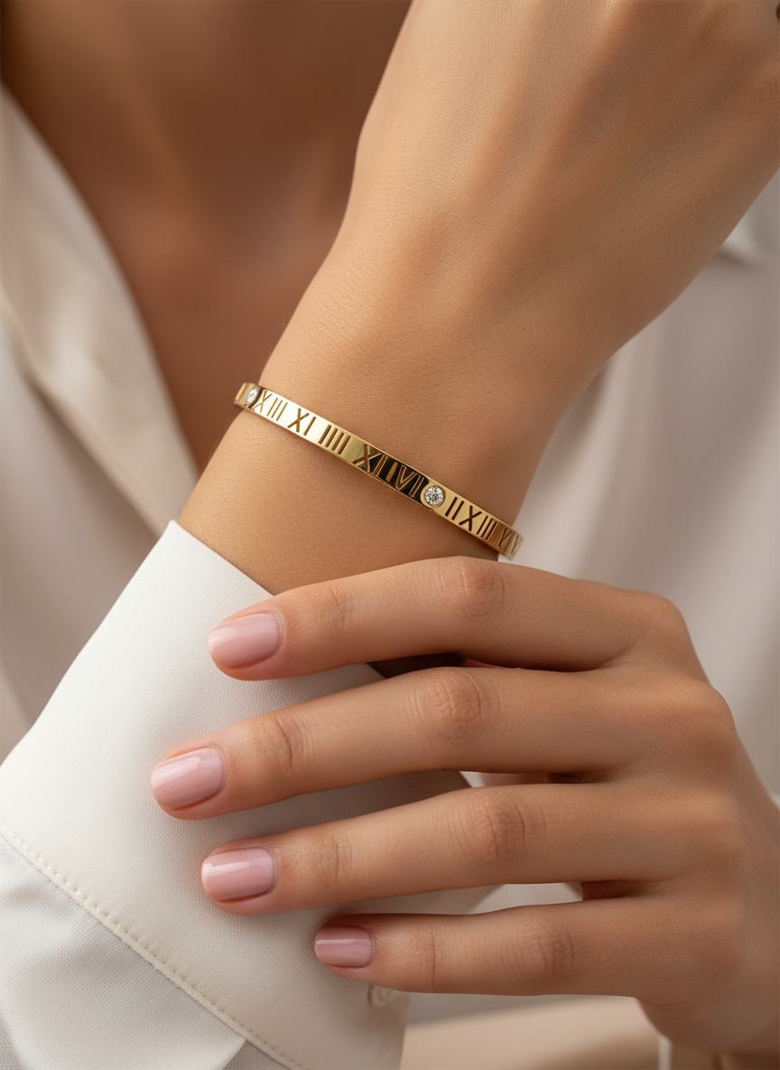 Roman Numeral Bangle | 18K Gold
